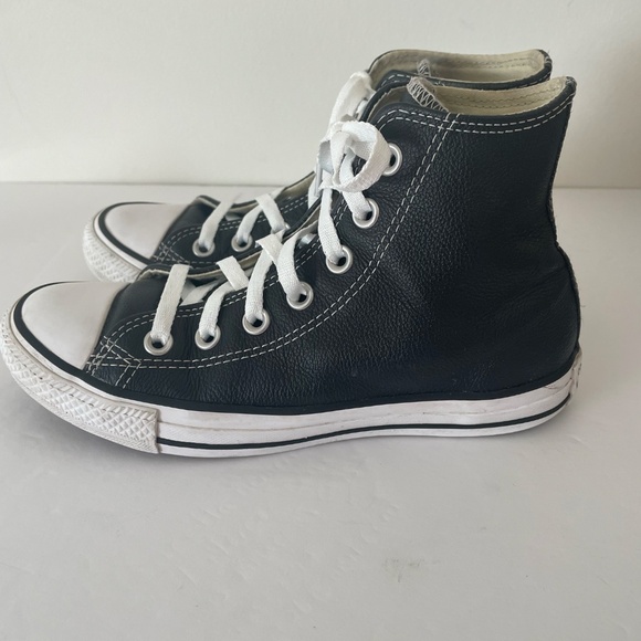 Converse Classic Black LEATHER and White High-Tops - Picture 3 of 16